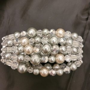 Gorgeous stretch bracelet by Lia Sophia
